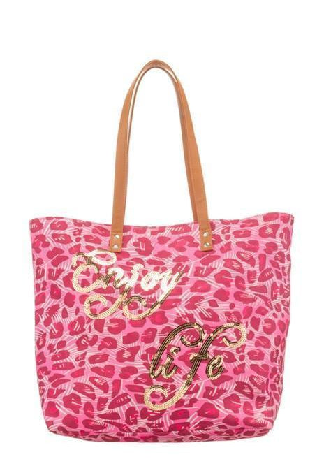 Alex Max Pink Beach Bag in an Animal Print is a stunning shoulder bag by the designer Italian brand Alex Max. Take to the beach or around the pool. Designed by the renowned Italian brand, this stunning shoulder bag is perfect for your next beach getaway or poolside lounging